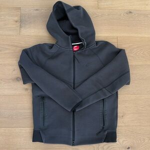 Nike sportswear tech fleece full zip hoodie Men’s M, charcoal